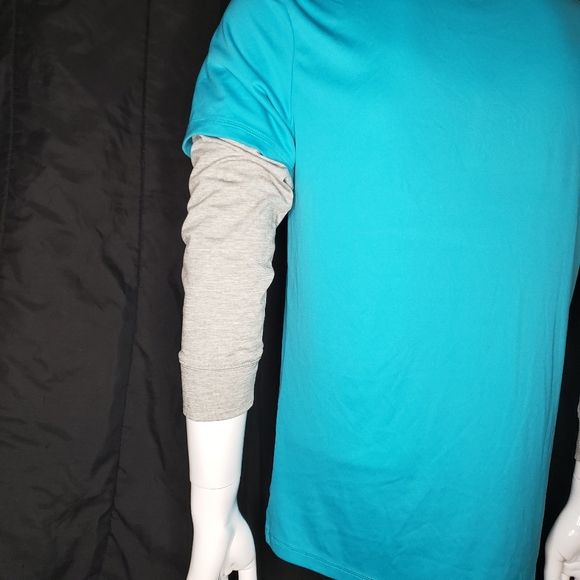 ADIDAS Boys XL (18/20) Logo T - Shirt Turquoise - Picture 9 of 10